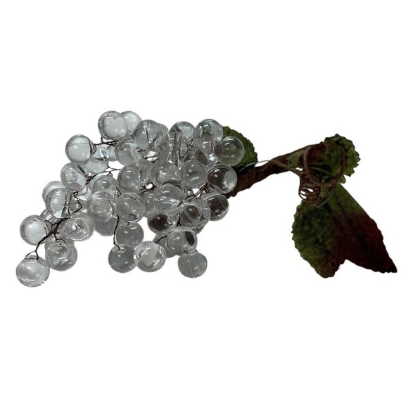 Vintage MCM Acrylic Lucite Clear Grape Cluster Fruit with Leaves Decor Retro - Picture 1 of 6